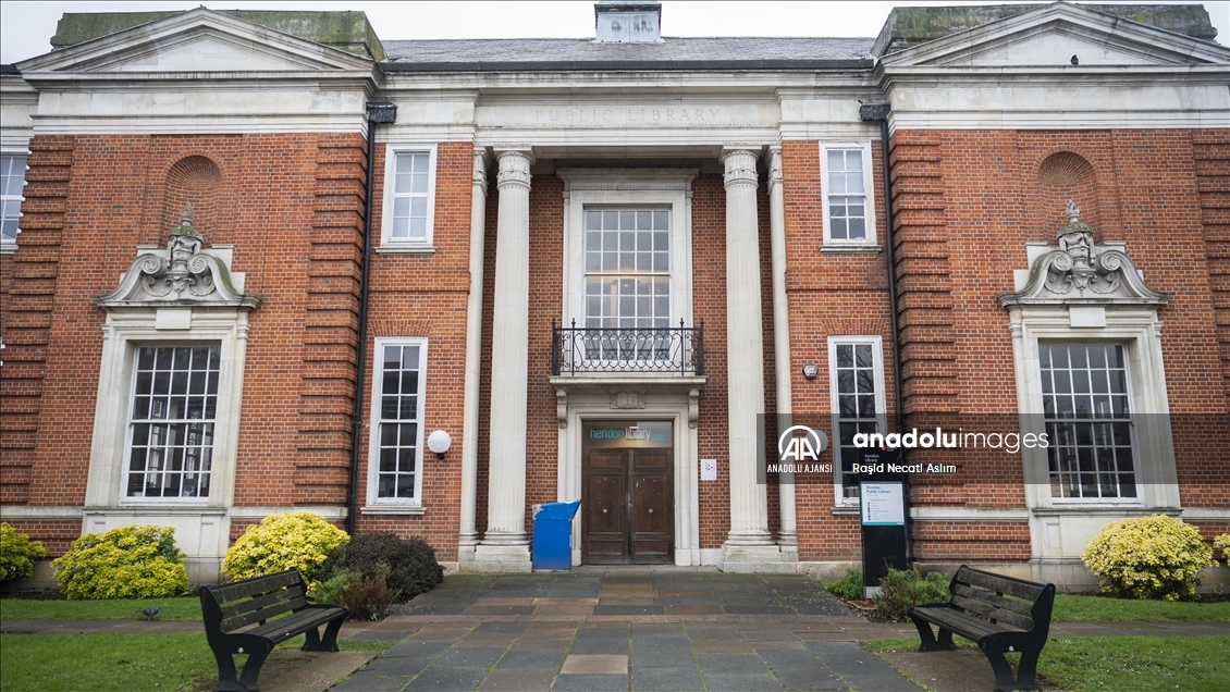 Londra kütüphaneleri koleksiyon büyüklüğü kadar mimarisiyle de dikkati çekiyor