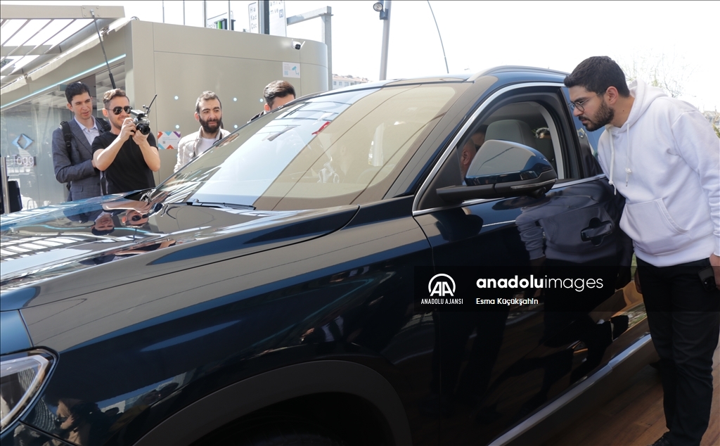 Türkiye'nin otomobili Togg, Kayserililerle buluştu
