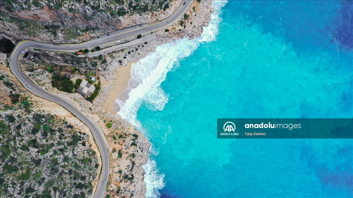 Kaputaş Plajı'nın doğal güzelliği dron ile görüntülendi