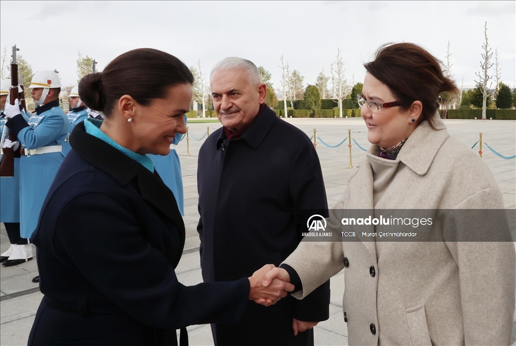 Cumhurbaşkanı Erdoğan, Macaristan Cumhurbaşkanı Novak'ı resmi törenle karşıladı