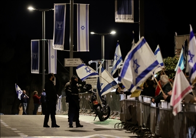 Aksi protes warga Israel di tengah negosiasi pemerintah dan oposisi 