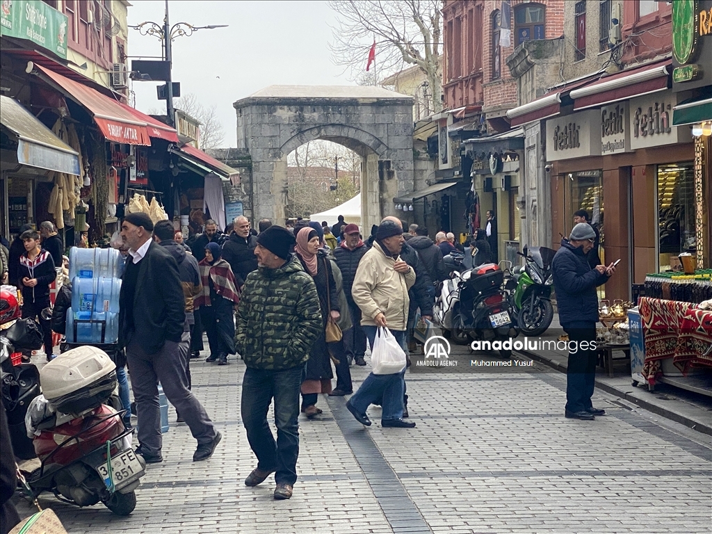 أسواق الفاتح بإسطنبول.. مزيج تركي عربي بديع في رمضان