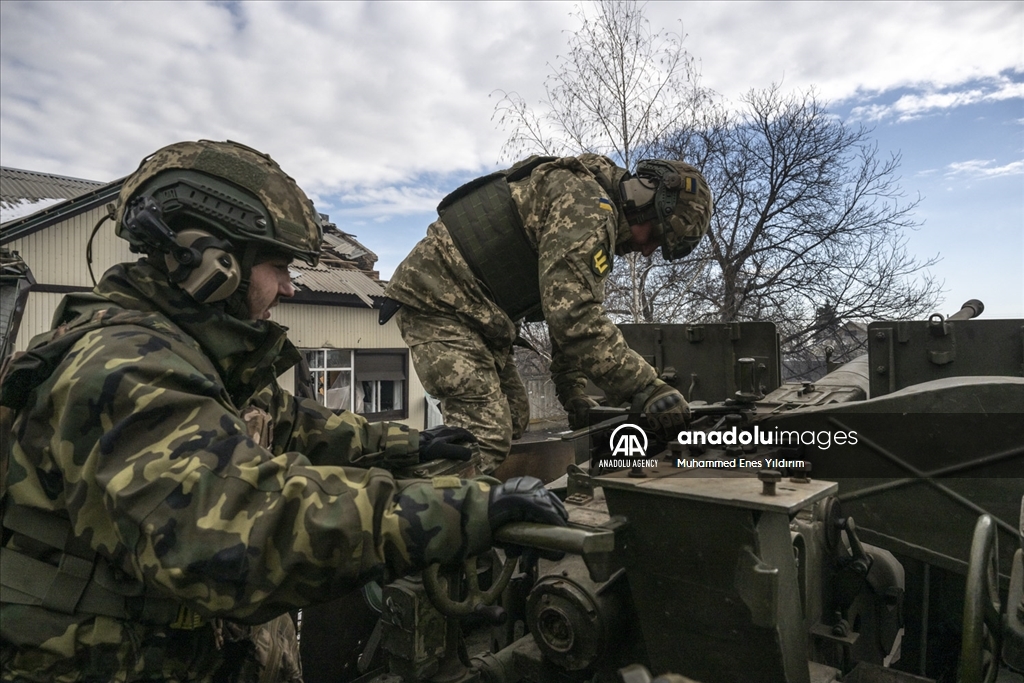 Soldados ucranianos durante un ataque en Bakhmut, Ucrania