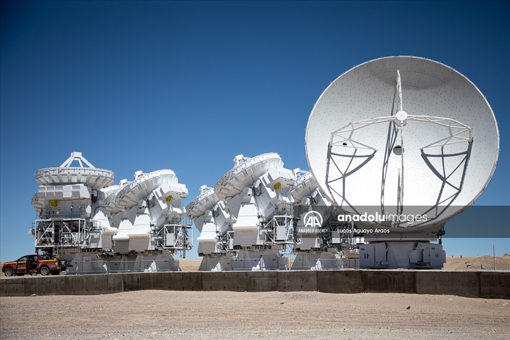 El telescopio más grande del mundo explora el espacio desde Chile