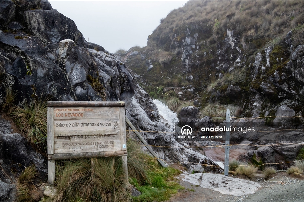 Servicio Geológico Colombiano alerta por posible erupción del volcán Nevado Del Ruiz