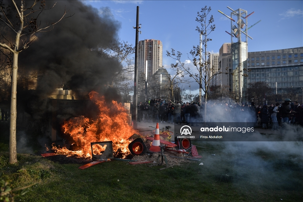 Fransa'da emeklilik reformu karşıtı gösteriler devam ediyor
