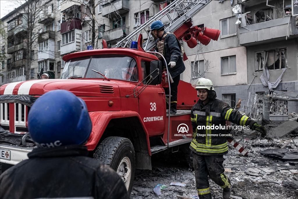 Rusya'nın Slovyansk'a yönelik füze saldırılarında 5 kişi öldü, 15 kişi yaralandı