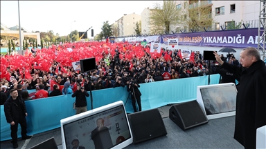 Cumhurbaşkanı Erdoğan, Diyarbakır'da Deprem Konutları Temel Atma ve Anahtar Teslim Töreni'ne katıldı