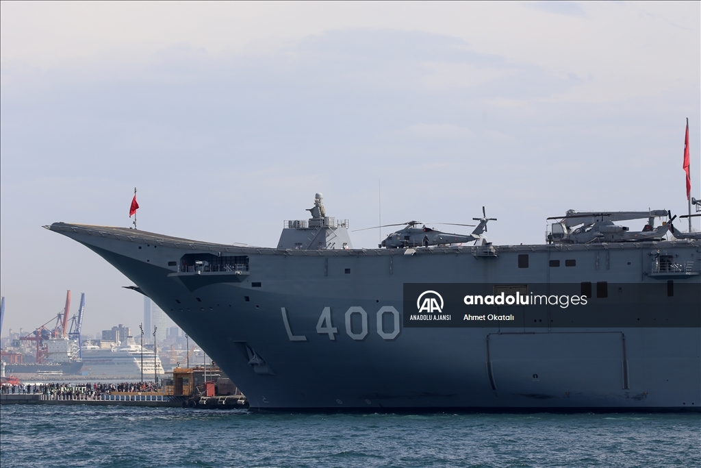 TCG Anadolu, Sarayburnu Limanı'nda vatandaşların ziyaretine açılacak