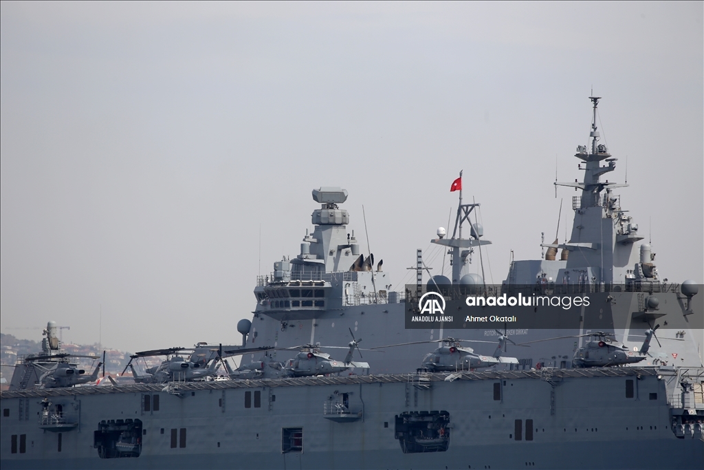 TCG Anadolu, Sarayburnu Limanı'nda vatandaşların ziyaretine açılacak