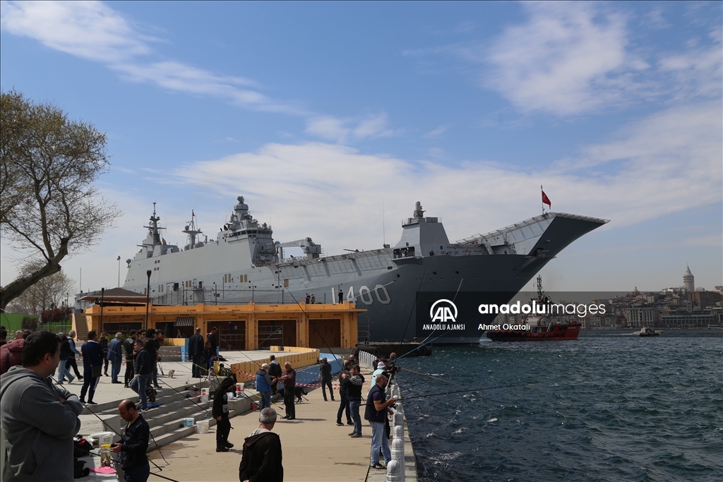 TCG Anadolu, Sarayburnu Limanı'nda vatandaşların ziyaretine açılacak