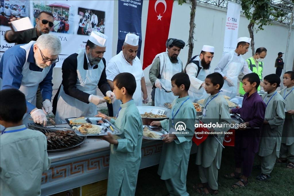 افطاری «تیکا» برای ایتام در افغانستان