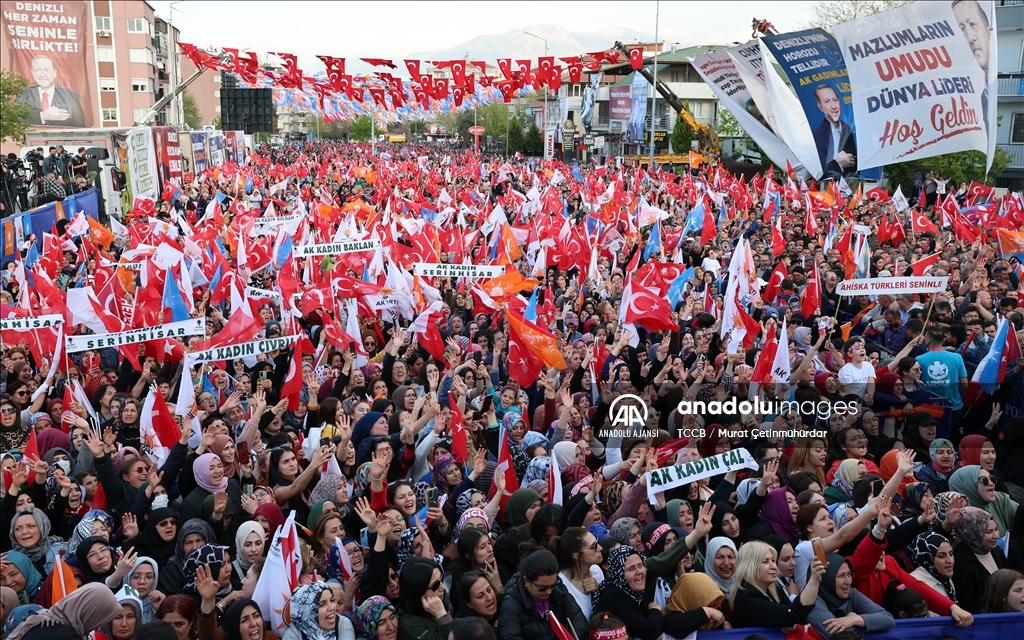 Cumhurbaşkanı ve AK Parti Genel Başkanı Recep Tayyip Erdoğan