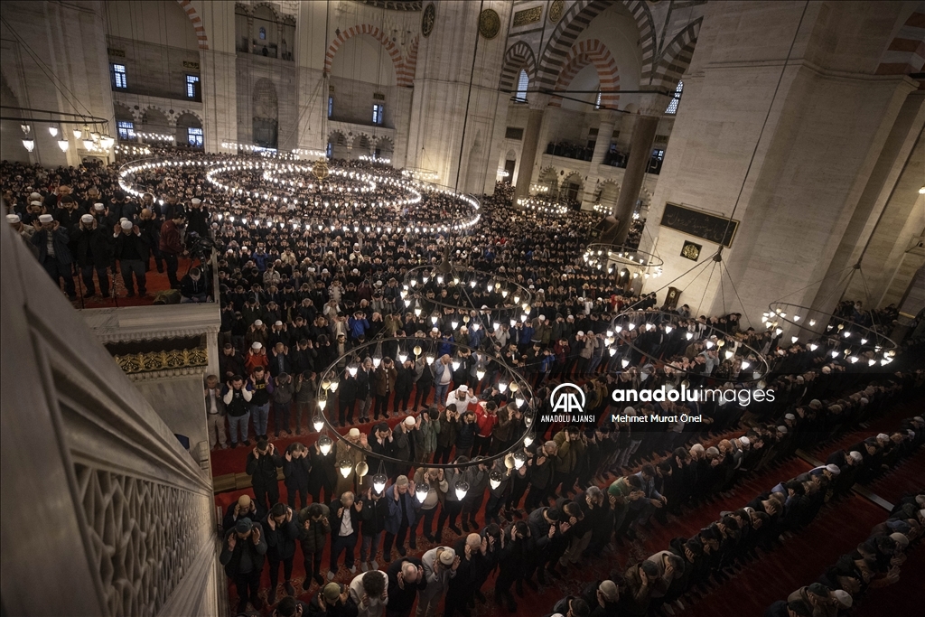 İstanbul'da bayram namazı kılındı