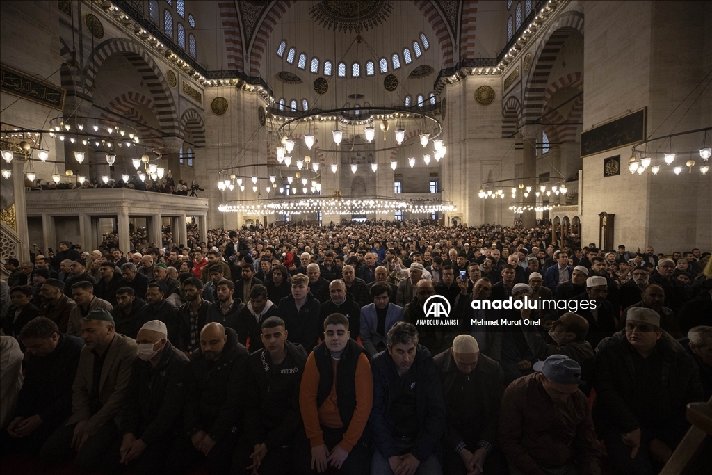 İstanbul'da bayram namazı kılındı