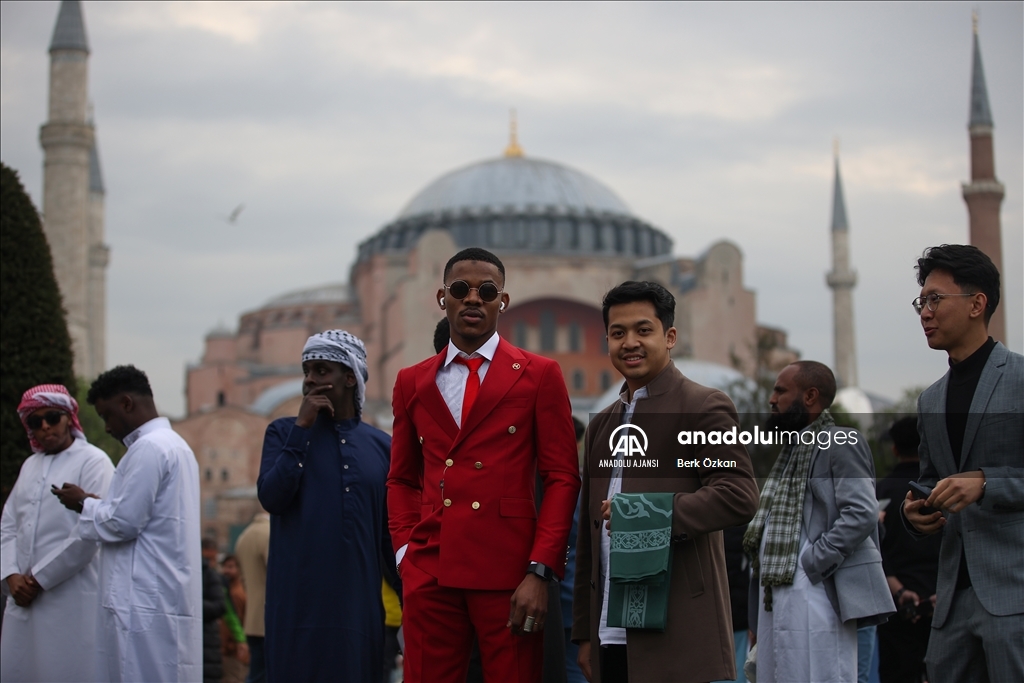 Ayasofya-i Kebir Cami-i Şerifi'nde bayram namazı kılındı