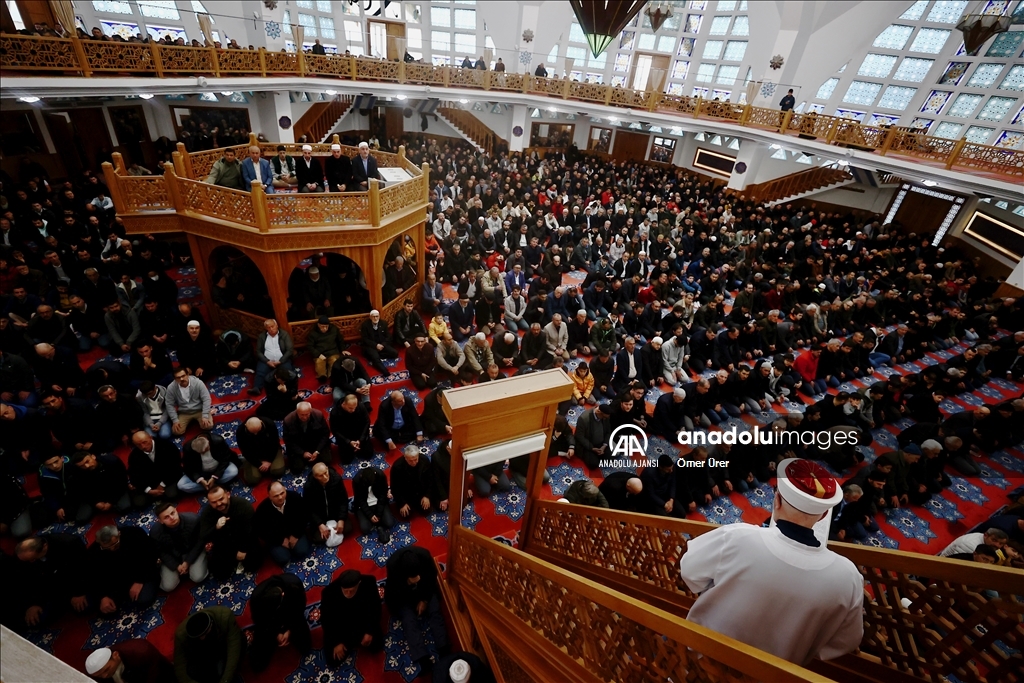 Düzce'de bayram namazı kılındı