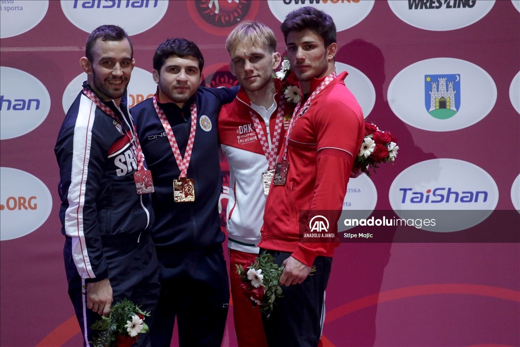 Milli güreşçi Yunus Emre Başar, Avrupa Şampiyonası'nda bronz madalya kazandı