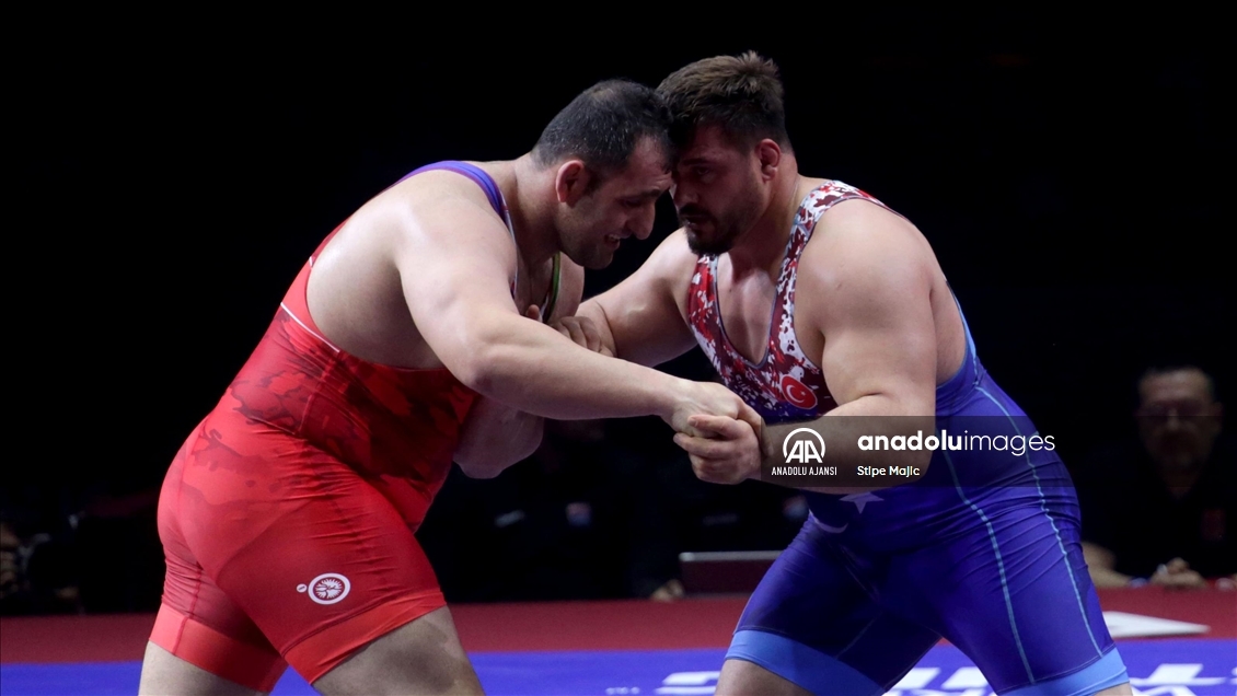 Milli güreşçi Rıza Kayaalp 12. kez Avrupa şampiyonu oldu