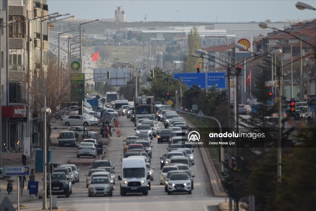 Konya-Ankara kara yolunda Ramazan Bayramı yoğunluğu yaşanıyor