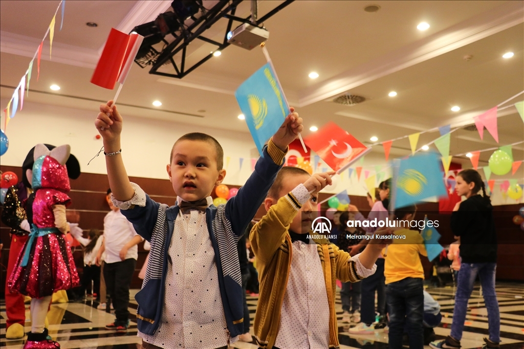 Kazakistan’da 23 Nisan Ulusal Egemenlik ve Çocuk Bayramı coşkuyla kutlandı