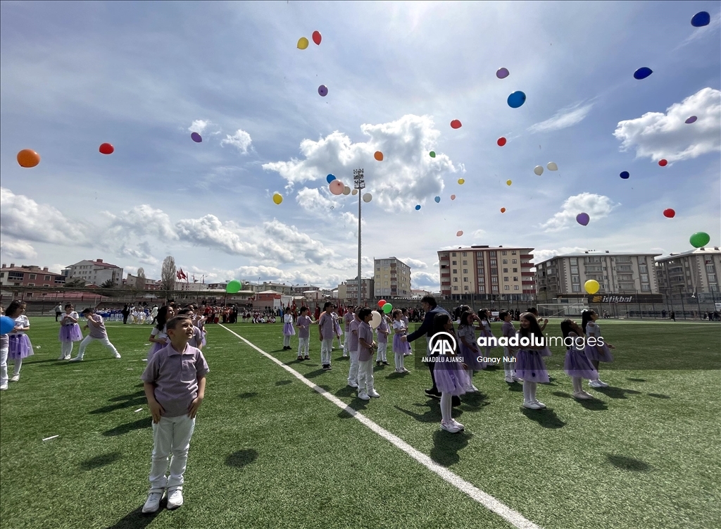 Ardahan'da 23 Nisan Ulusal Egemenlik ve Çocuk Bayramı kutlandı
