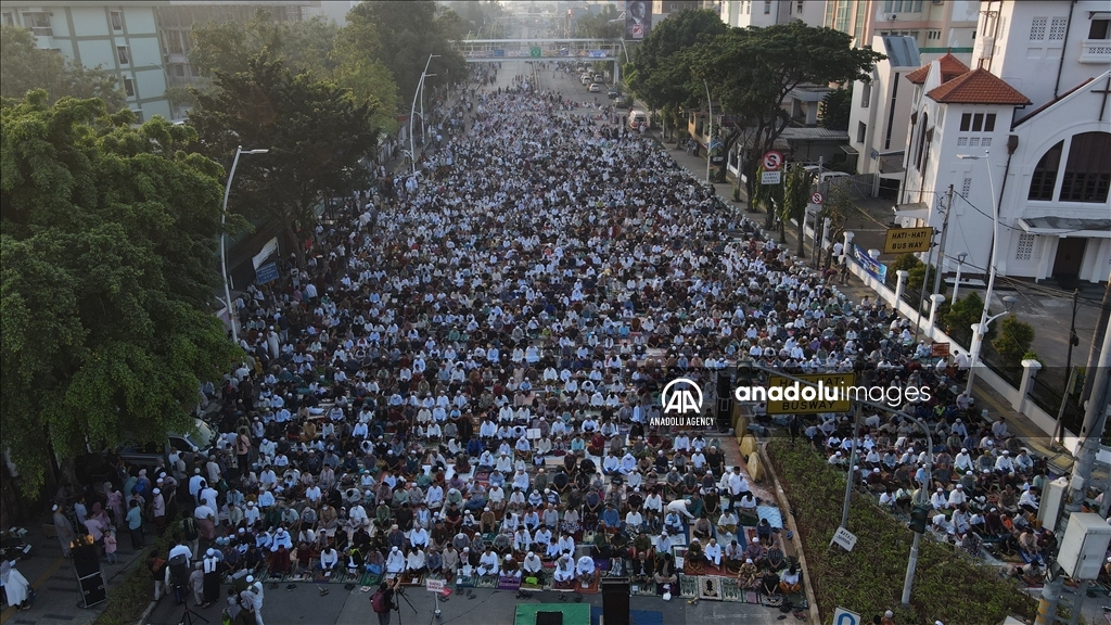 Ribuan warga Jakarta hadiri sałat Idulfitri di antara Gereja Koinonia