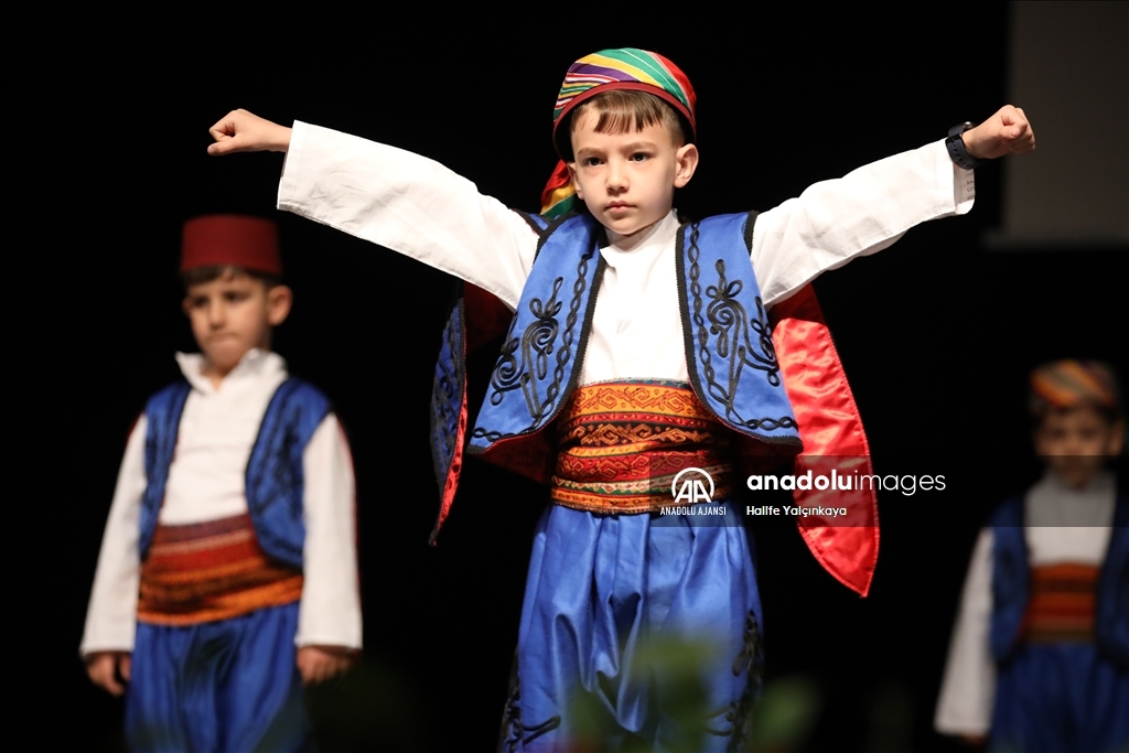 Sivas'ta 23 Nisan Ulusal Egemenlik ve Çocuk Bayramı kutlandı