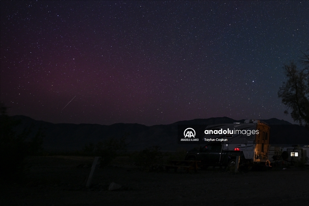 Lyrids Meteor Yağmuru ve Samanyolu galaksisi California'da görüntülendi