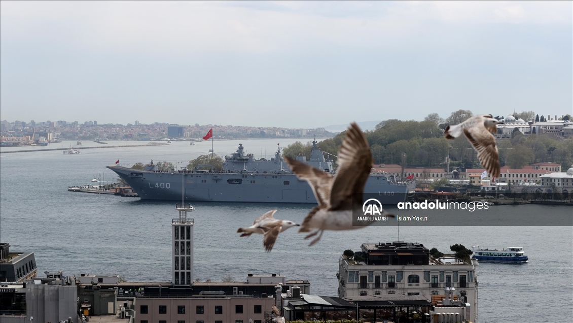 TCG Anadolu'ya vatandaşların ilgisi sürüyor