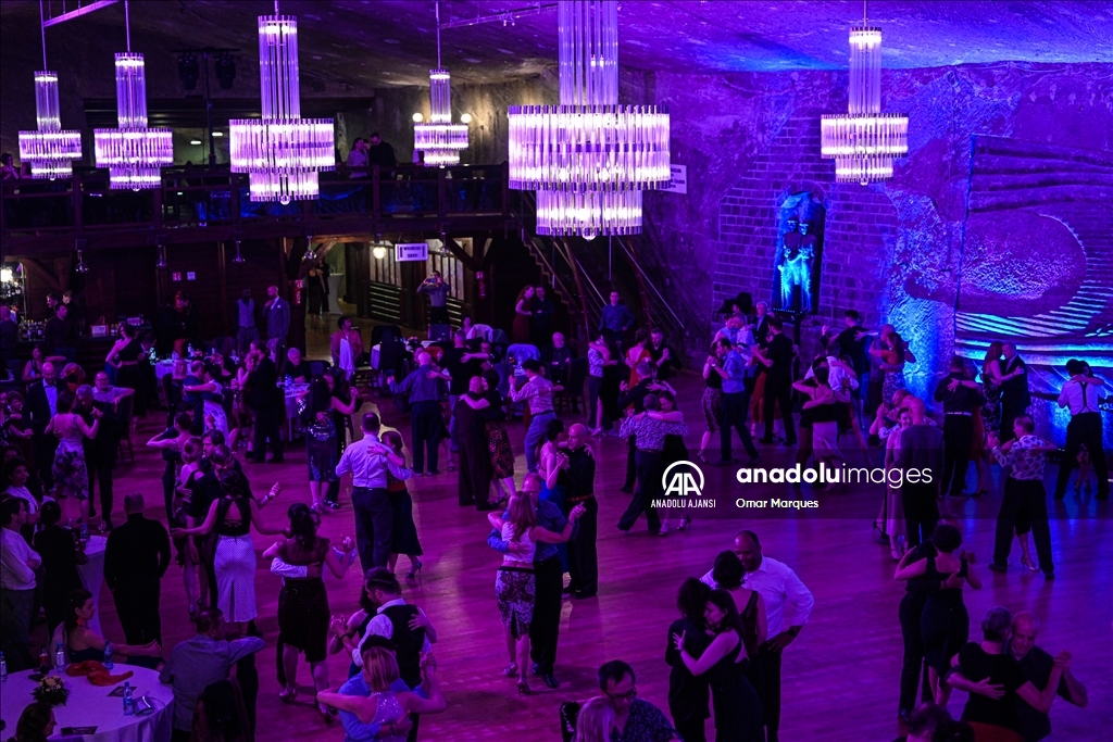 Uluslararası Tango Festivali Polonya'daki Wieliczka Tuz Madeni'nde kutlandı