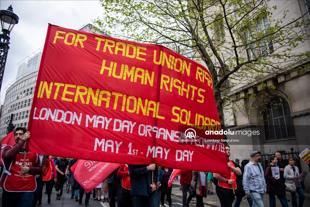 Thousands hold rally in London to mark May Day Anadolu Ajansı