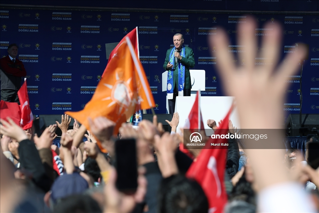 Cumhurbaşkanı ve AK Parti Genel Başkanı Erdoğan, Rize'de