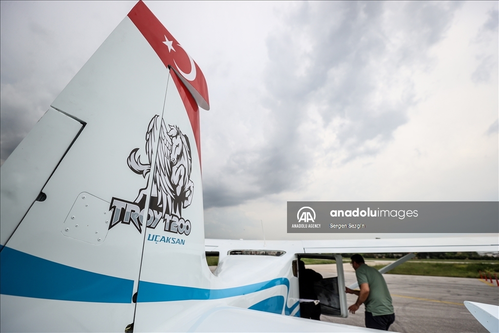 هواپیمای آموزشی «تروی T200» ترکیه برای اولین بار روی باند فرود آمد