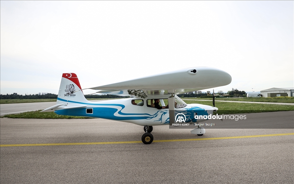 هواپیمای آموزشی «تروی T200» ترکیه برای اولین بار روی باند فرود آمد