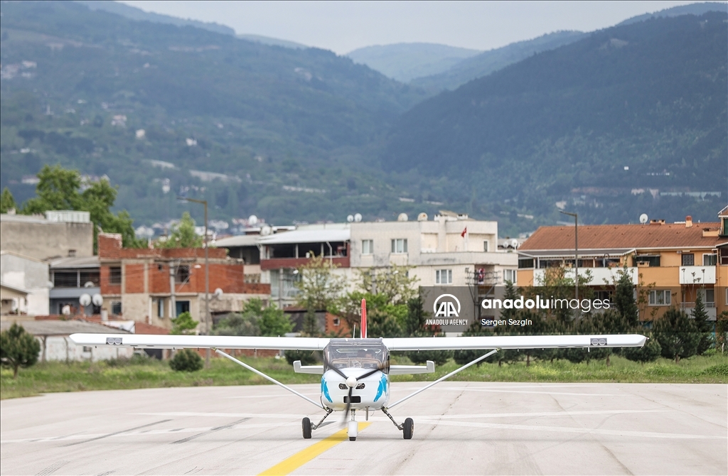 هواپیمای آموزشی «تروی T200» ترکیه برای اولین بار روی باند فرود آمد