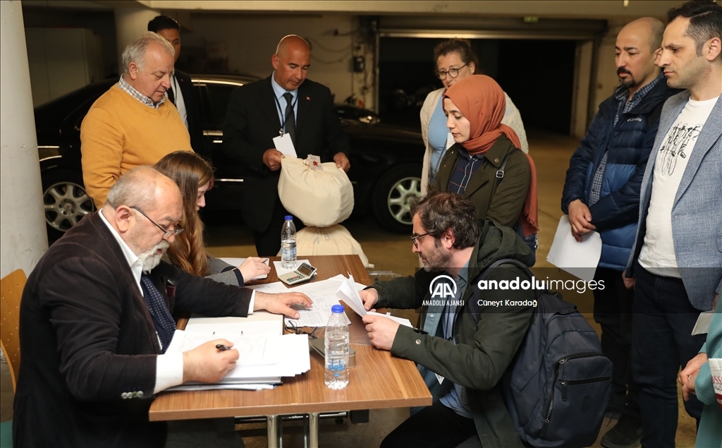 Türkiye'deki seçimler için Avrupa'da kurulan sandıkların tamamında oy verme işlemi sona erdi