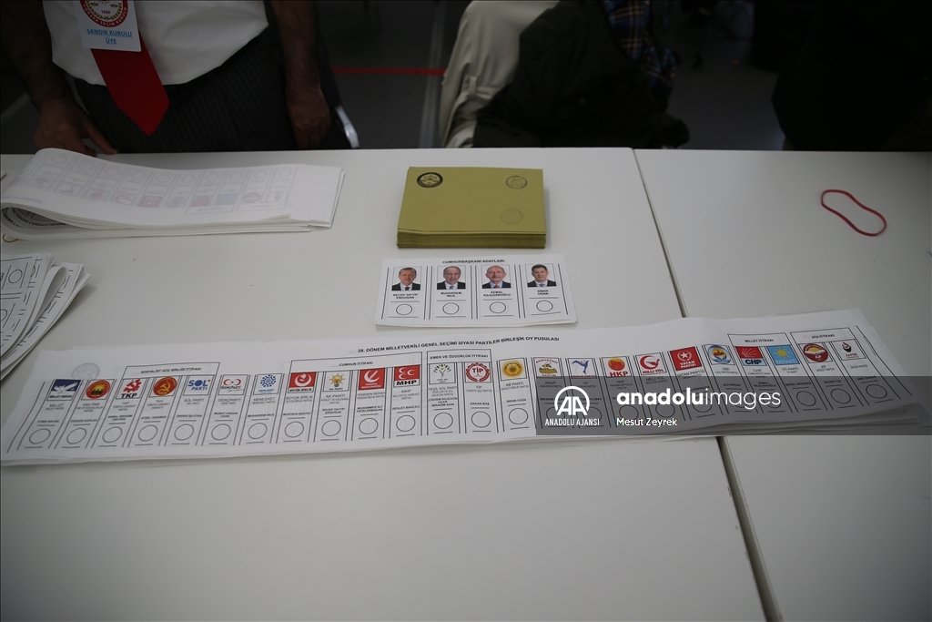 Türkiye'deki seçimler için Avrupa'da kurulan sandıkların tamamında oy verme işlemi sona erdi