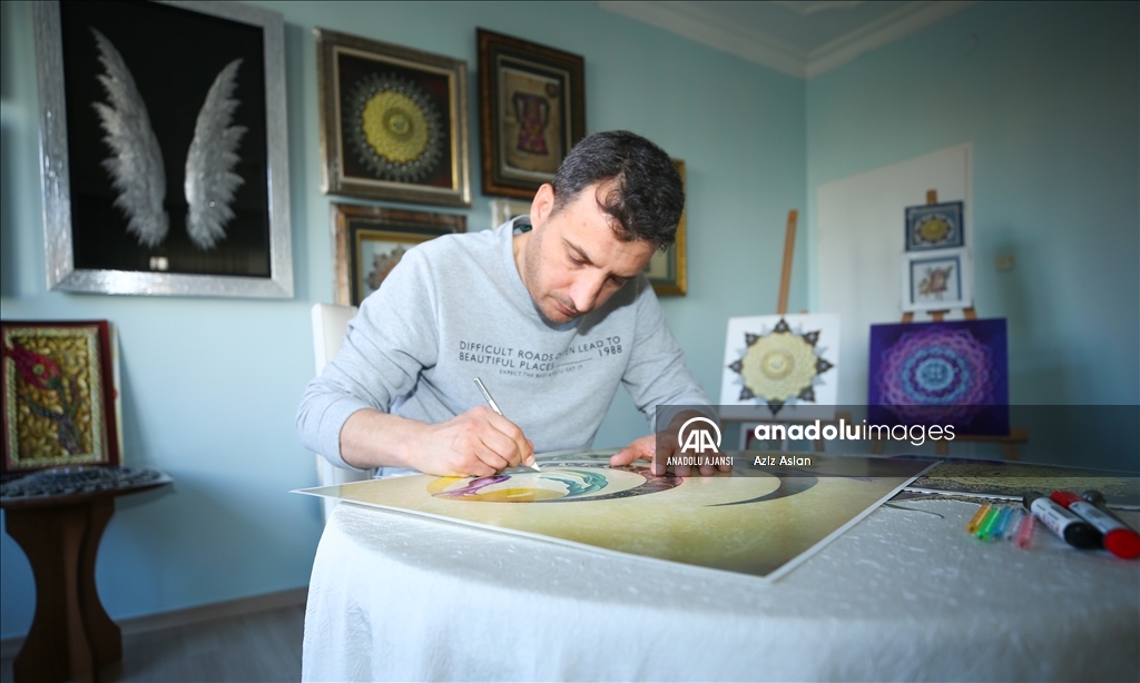 Arkadaş tavsiyesiyle başladığı rölyef sanatı terapi oldu