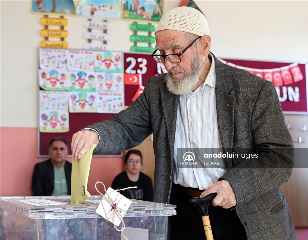 Türkiye sandık başında