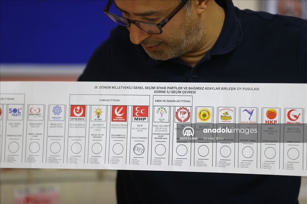 Türkiye genelinde oy verme işlemi sona erdi
