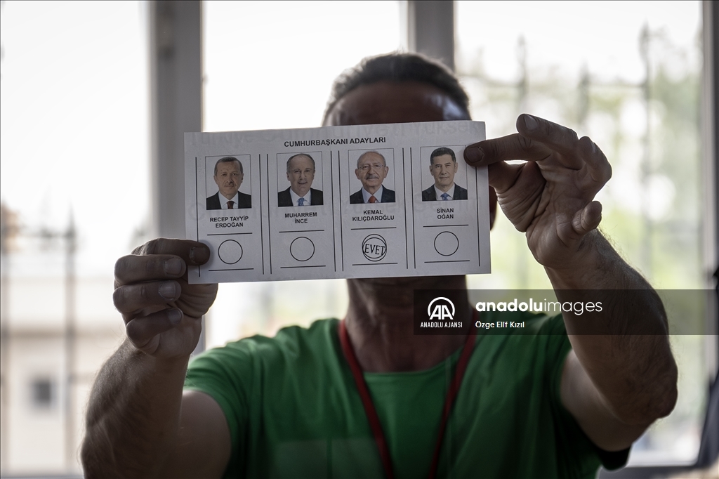Türkiye genelinde oy verme işlemi sona erdi
