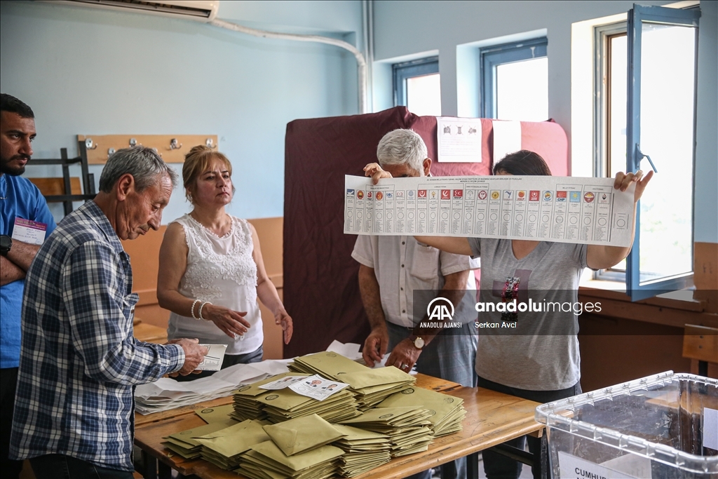 Türkiye genelinde oy verme işlemi sona erdi