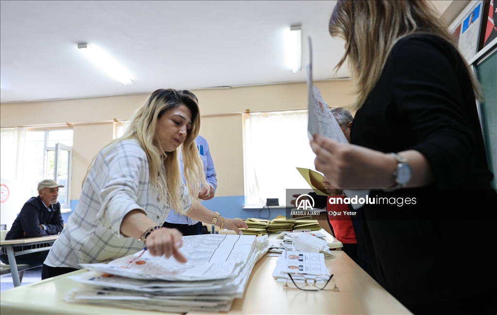 Türkiye genelinde oy verme işlemi sona erdi