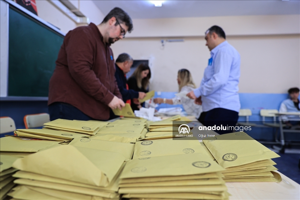 Türkiye genelinde oy verme işlemi sona erdi