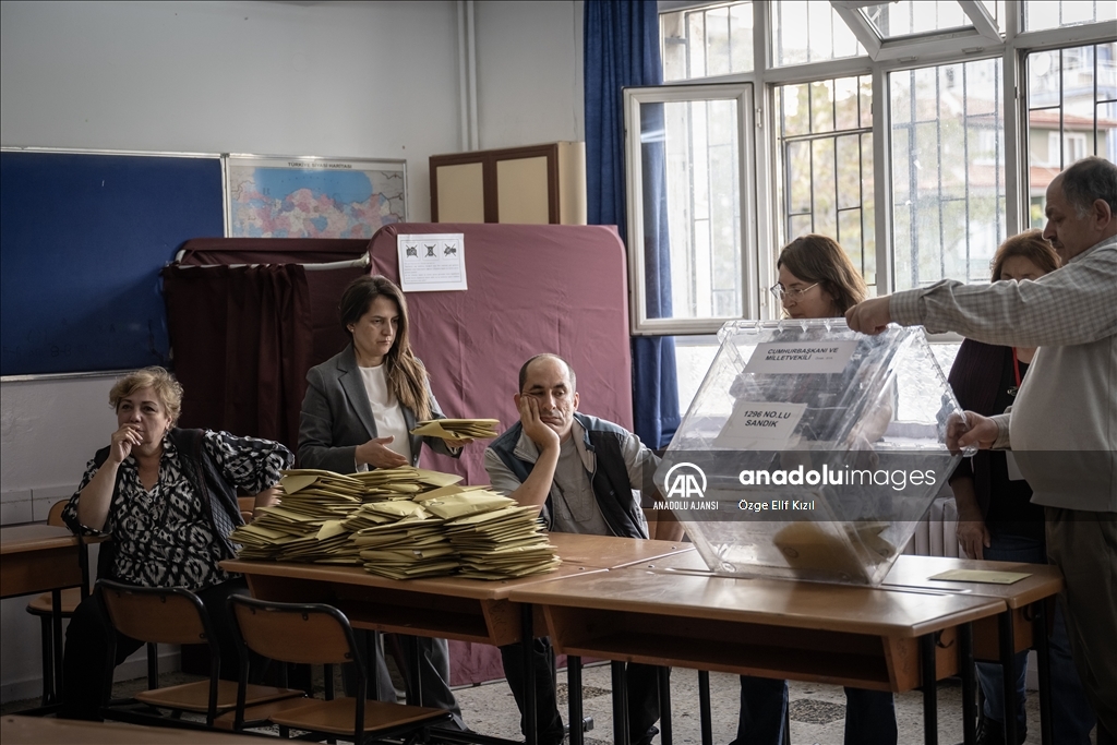 Türkiye genelinde oy verme işlemi sona erdi