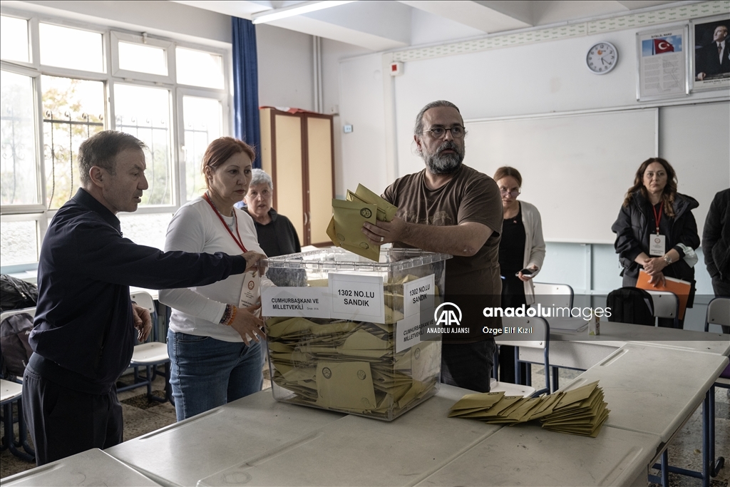 Türkiye genelinde oy verme işlemi sona erdi