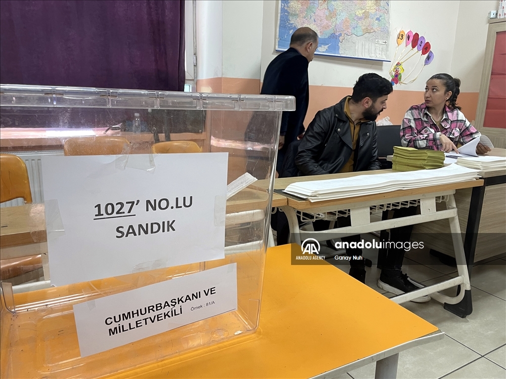 پرۆسەی دەنگدان لە ھەڵبژاردنەکانی سەرۆکایەتیی و پەرلەمانی لە تورکیا دەستی پێ کرد