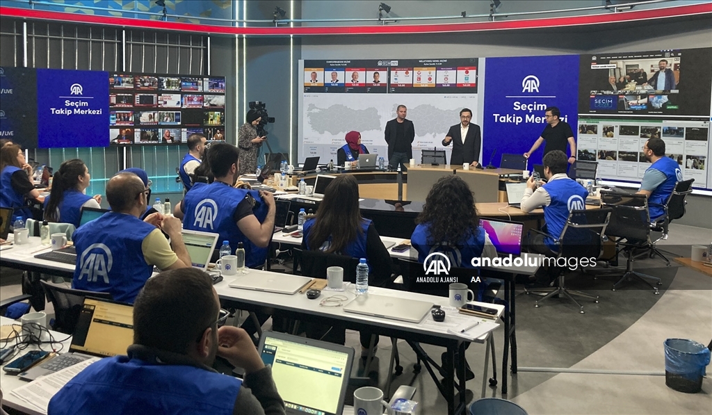 AA, tüm yurtta seçim sonuçlarını sandık başından duyurdu