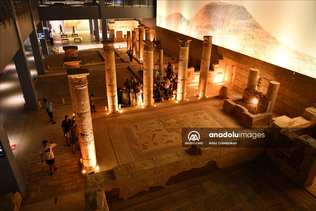 Zeugma Mozaik Müzesi'nde bayram yoğunluğu